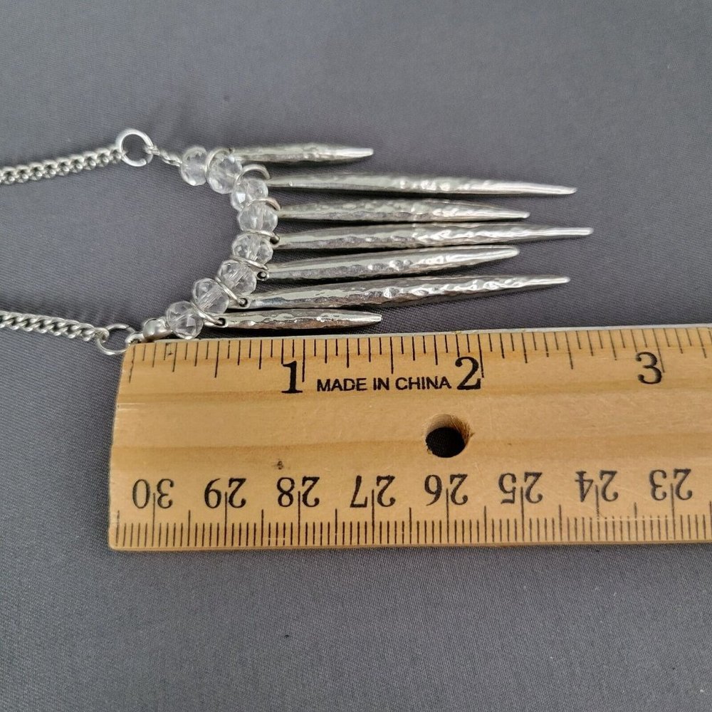 Womens Silver Tone Metal Chain Spiked Beaded Pendant Fashion Necklace 16 in - Picture 9 of 9